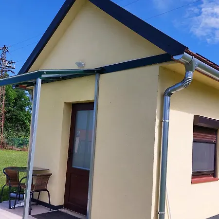 Apartment Szarszo Apartman Es Kempinghaz